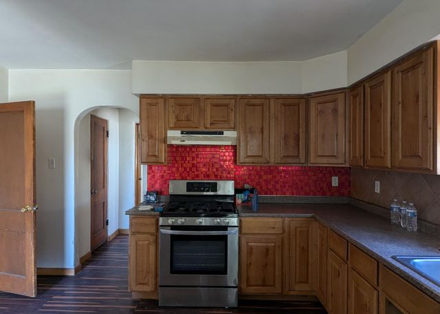 1023 Arno Street NE, Albuquerque, NM 87102