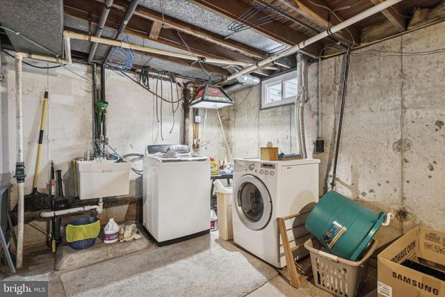 411 FORGE LN, Exton, PA 19341