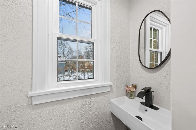 3145 Huntington Road, Shaker Heights, OH 44120