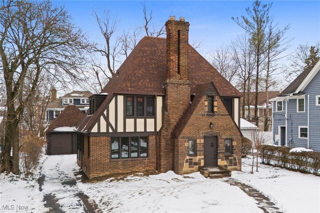 3145 Huntington Road, Shaker Heights, OH 44120