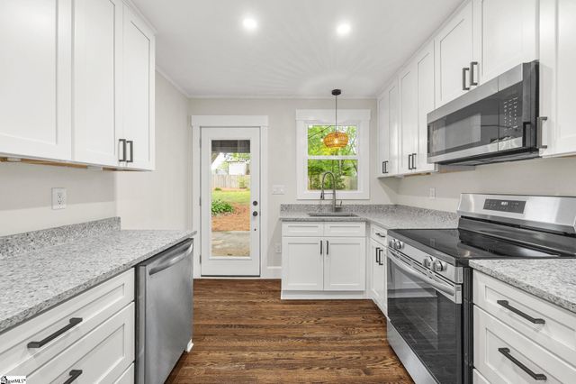 4 Dubard Street, Greenville, SC 29615