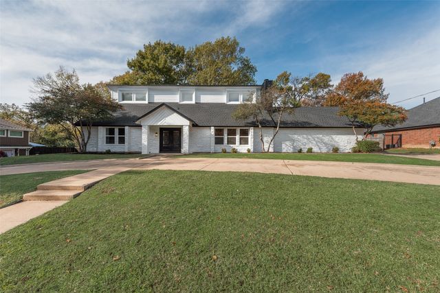 1205 Circle Lane, Bedford, TX 76022