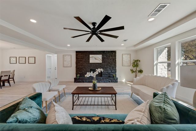 1205 Circle Lane, Bedford, TX 76022