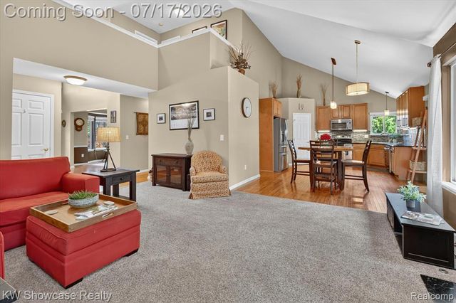 8265 Eastway Drive, White Lake, MI 48386