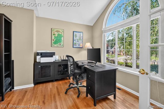 8265 Eastway Drive, White Lake, MI 48386