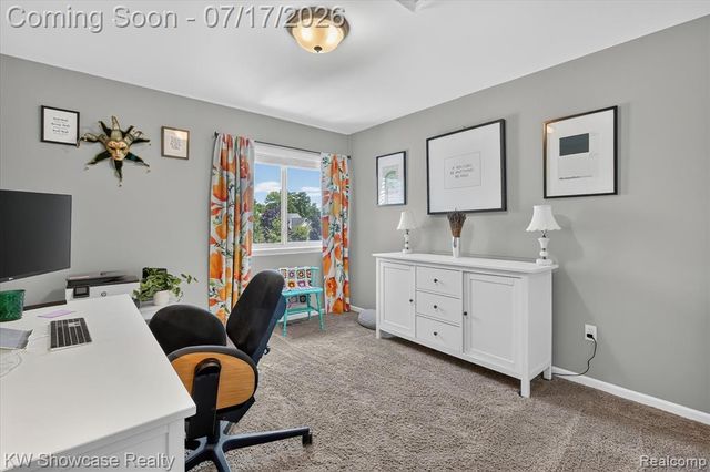 8265 Eastway Drive, White Lake, MI 48386