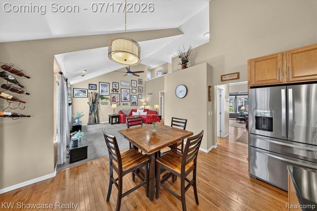 8265 Eastway Drive, White Lake, MI 48386
