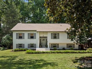 3019 Goneaway Road, Charlotte, NC 28210