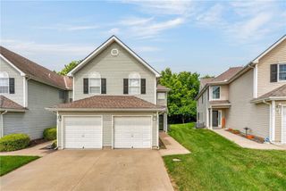 8124 N Elmwood Avenue, Kansas City, MO 64119