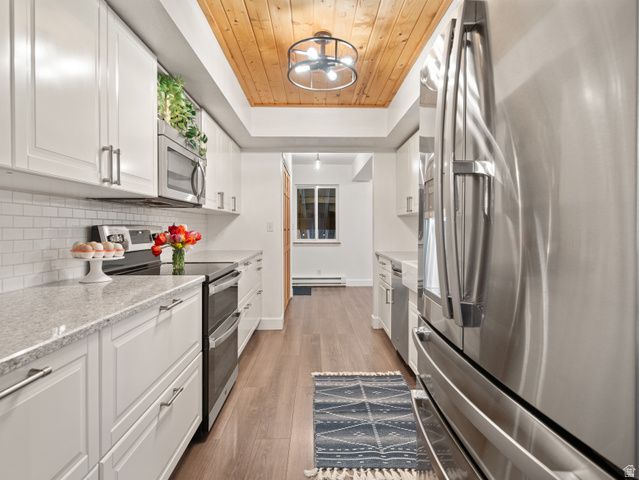 3260 N RIVER DR, Eden, UT 84310