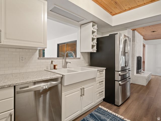 3260 N RIVER DR, Eden, UT 84310