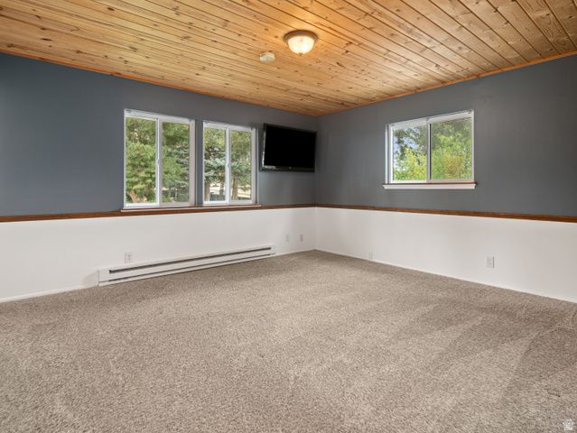 3260 N RIVER DR, Eden, UT 84310
