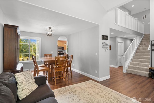 317 66th Avenue NE, Tacoma, WA 98422
