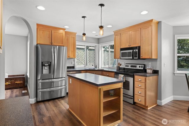 317 66th Avenue NE, Tacoma, WA 98422