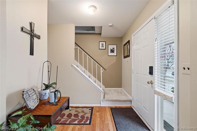 41183 Beechwood Street, Macomb, MI 48038