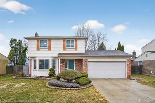41183 Beechwood Street, Macomb, MI 48038