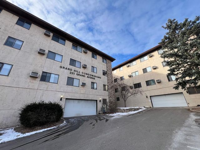 221 Grand Avenue W 104, South Saint Paul, MN 55075