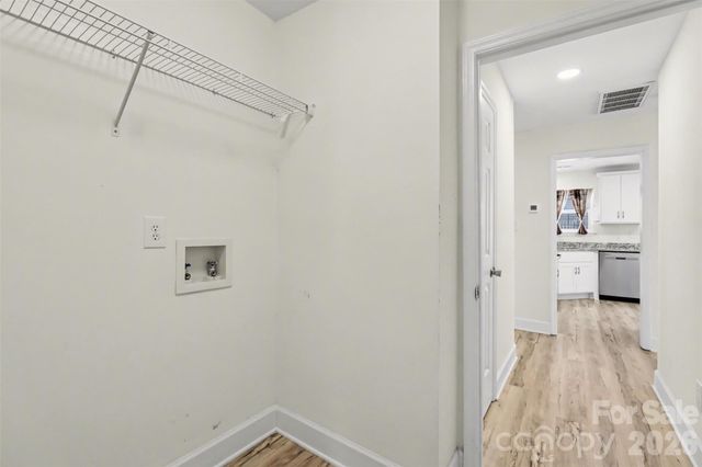 8500 Woodhill Manor Court, Charlotte, NC 28215