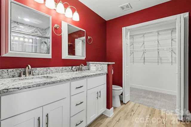 8500 Woodhill Manor Court, Charlotte, NC 28215