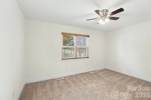 8500 Woodhill Manor Court, Charlotte, NC 28215