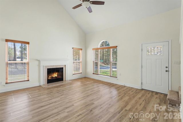 8500 Woodhill Manor Court, Charlotte, NC 28215