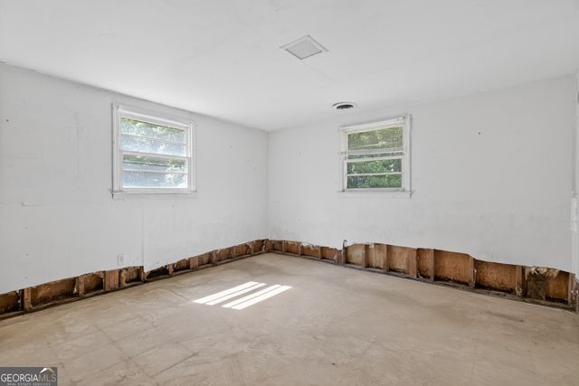 249 Poplar Street NW, Lilburn, GA 30047