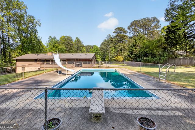 249 Poplar Street NW, Lilburn, GA 30047