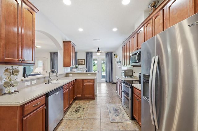 6342 SANDERS GROVE CIRCLE, Okahumpka, FL 34762