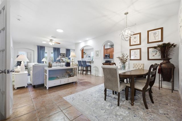 6342 SANDERS GROVE CIRCLE, Okahumpka, FL 34762