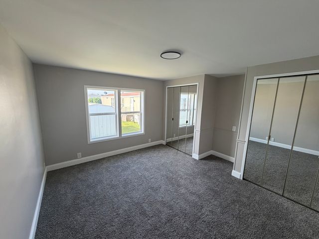 87 12th Avenue, Bartlett, IL 60103