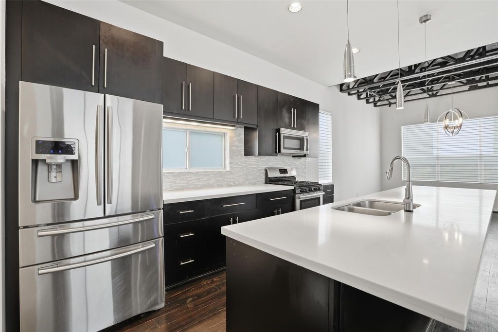 4704 Crawford Street, Houston, TX 77004