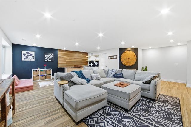 6714 N Silverton St, Wichita, KS 67219