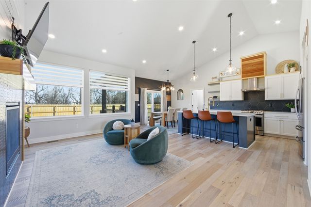 6714 N Silverton St, Wichita, KS 67219