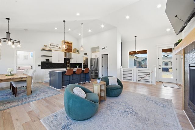 6714 N Silverton St, Wichita, KS 67219