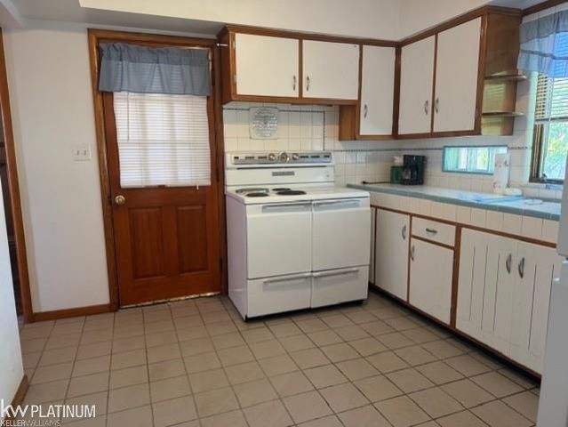 1891 S Parker Street, Marine City, MI 48039