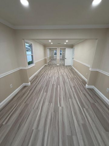 10 MIDFIELD LN, Willingboro, NJ 08046