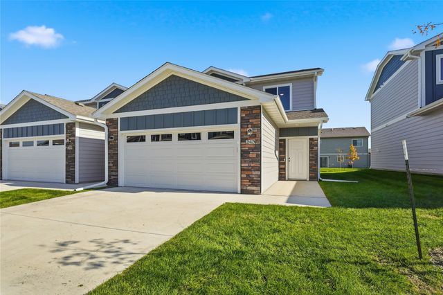 243 NW Waverly Drive, Waukee, IA 50263