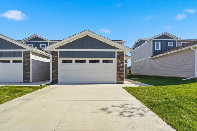 243 NW Waverly Drive, Waukee, IA 50263