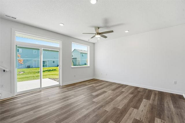 243 NW Waverly Drive, Waukee, IA 50263