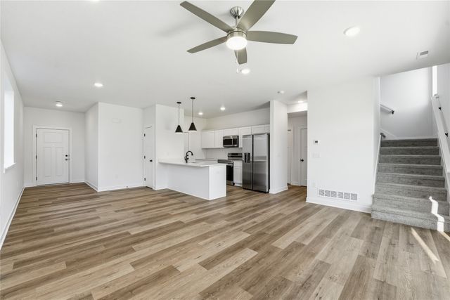 243 NW Waverly Drive, Waukee, IA 50263