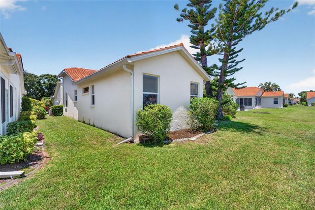 4266 SUMMERTREE ROAD, Venice, FL 34293