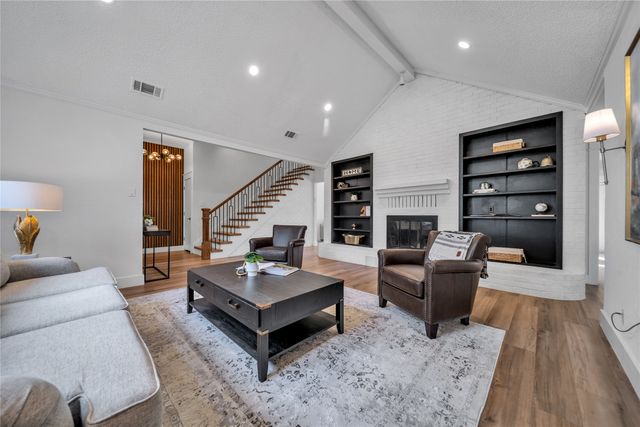 1254 Whispering Oaks Drive, Desoto, TX 75115