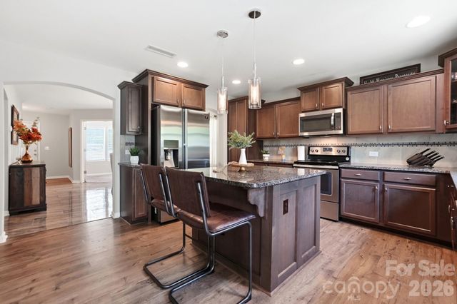 9413 Hanberry Boulevard, Charlotte, NC 28213