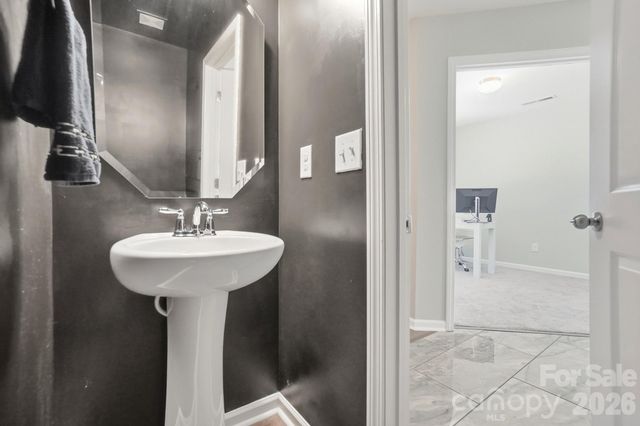 9413 Hanberry Boulevard, Charlotte, NC 28213