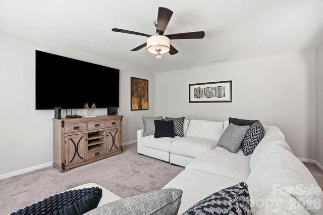 9413 Hanberry Boulevard, Charlotte, NC 28213