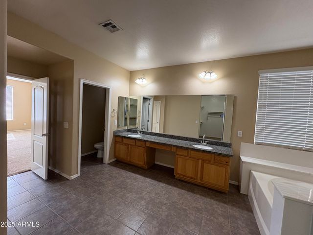 2703 E ZION Way, Chandler, AZ 85249