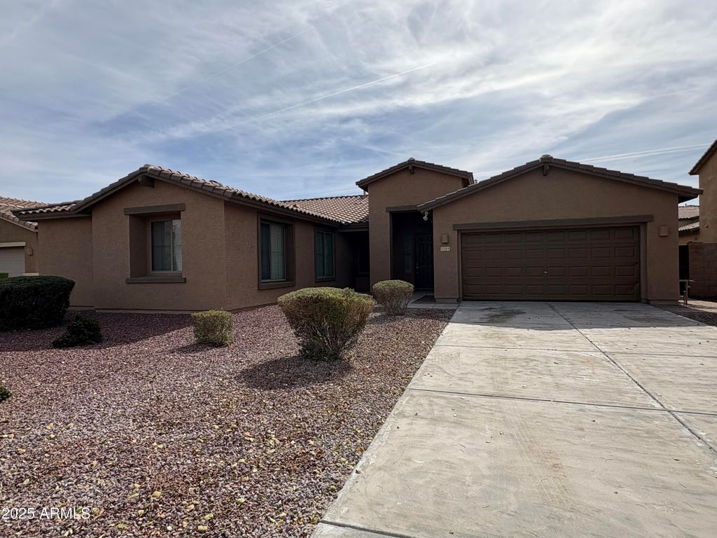 2703 E ZION Way, Chandler, AZ 85249