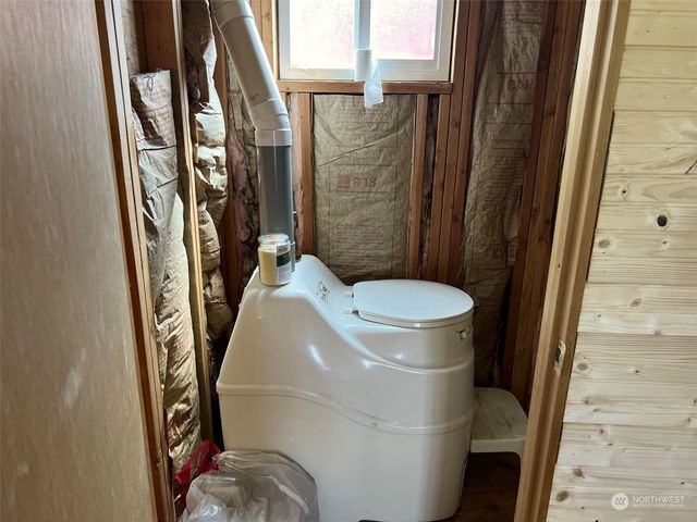 2 Mountain View Drive N, Oroville, WA 98844