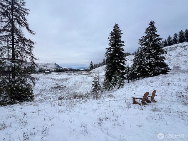 2 Mountain View Drive N, Oroville, WA 98844