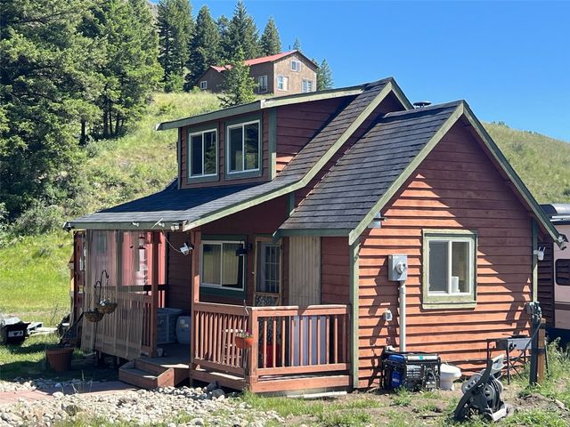 2 Mountain View Drive N, Oroville, WA 98844